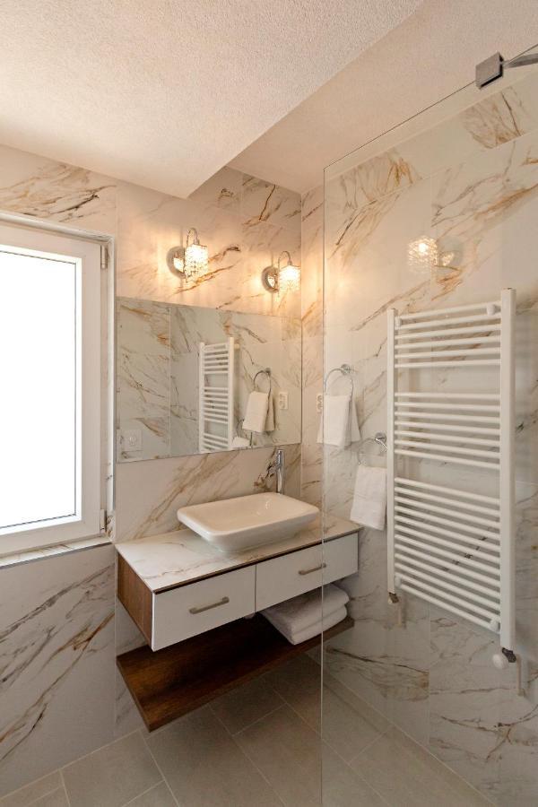 Ines Apartments Охрид Экстерьер фото